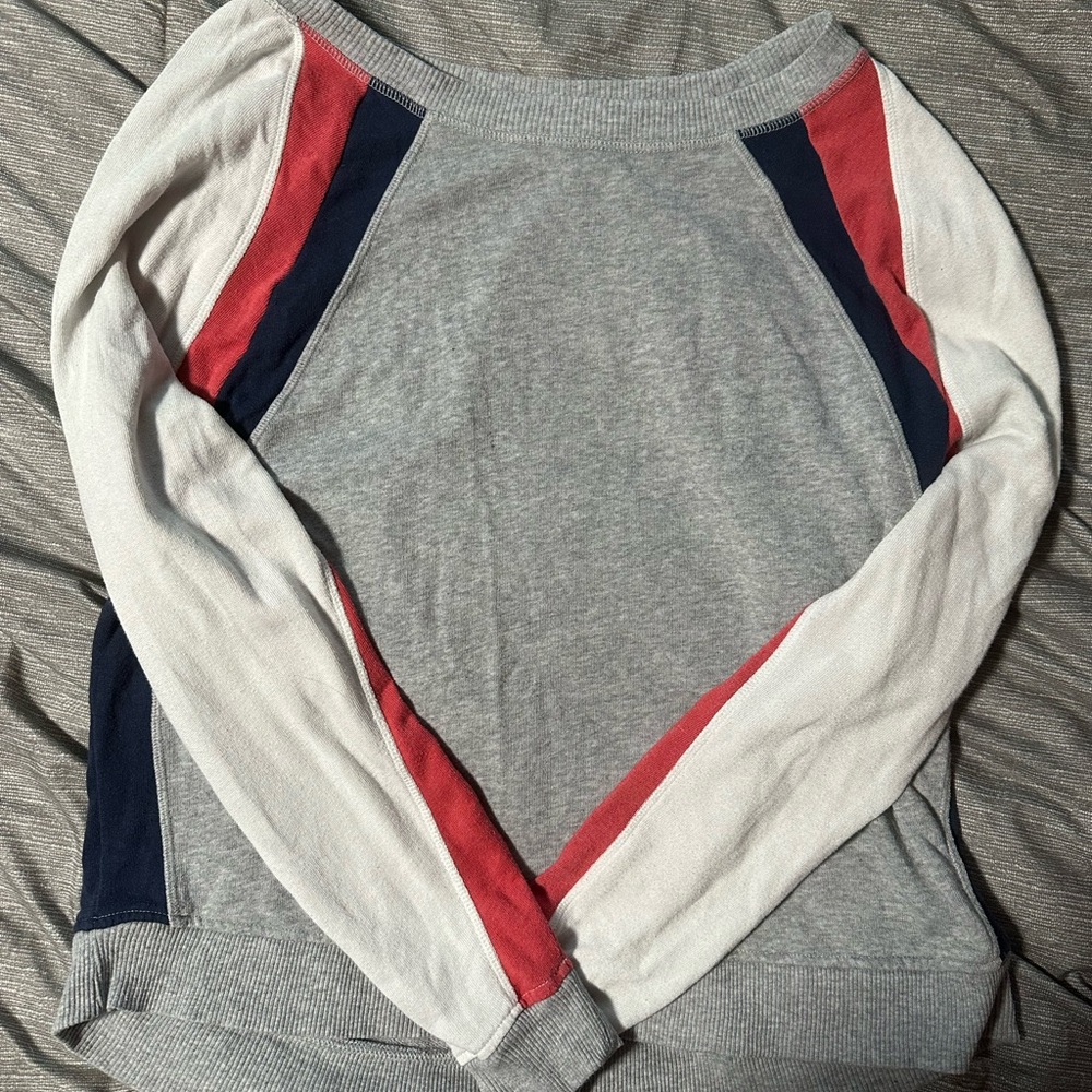 SO Gray Colorblock Long Sleeve Top